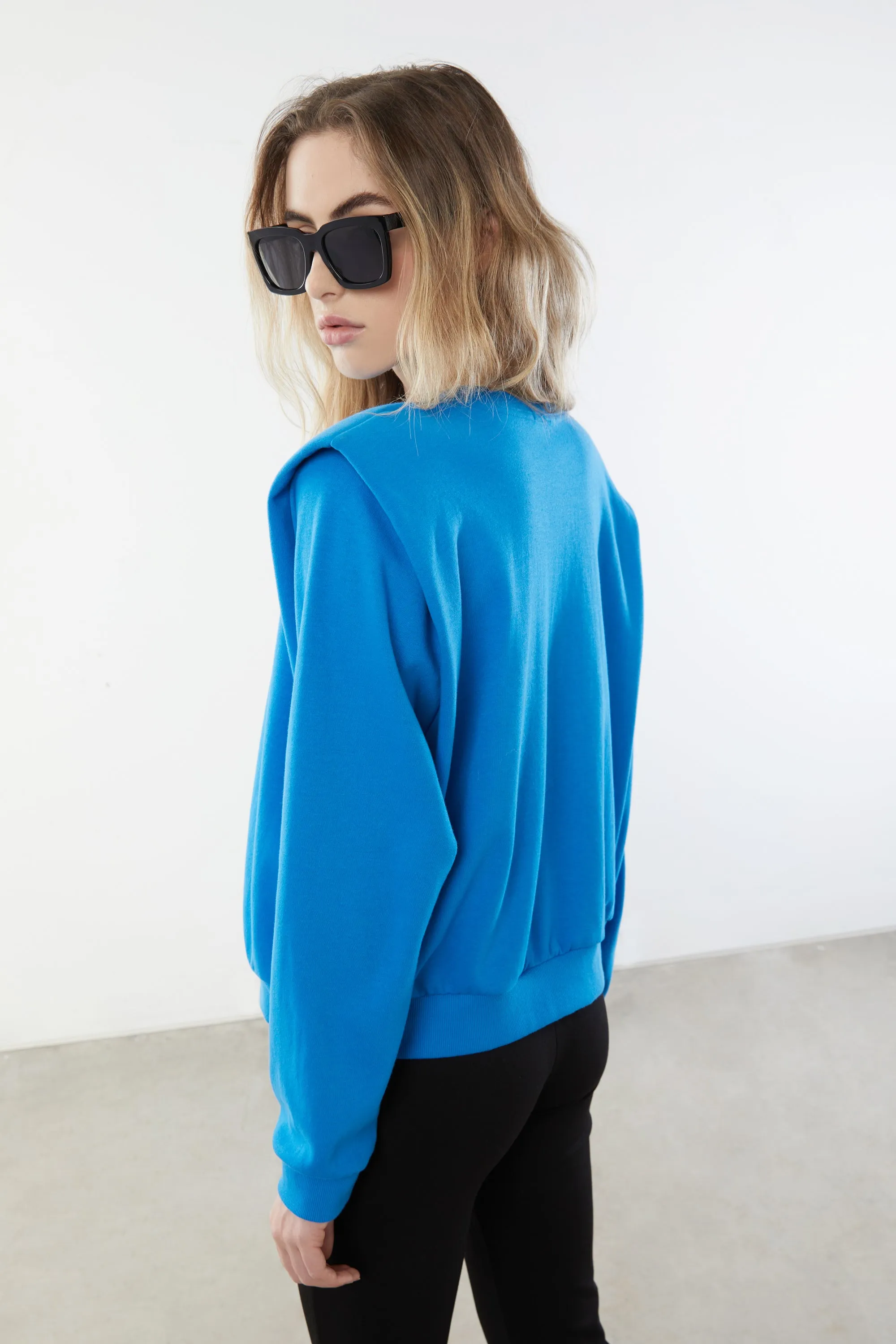 CREWNECK SWEATSHIRT WITH SHOULDER PADS