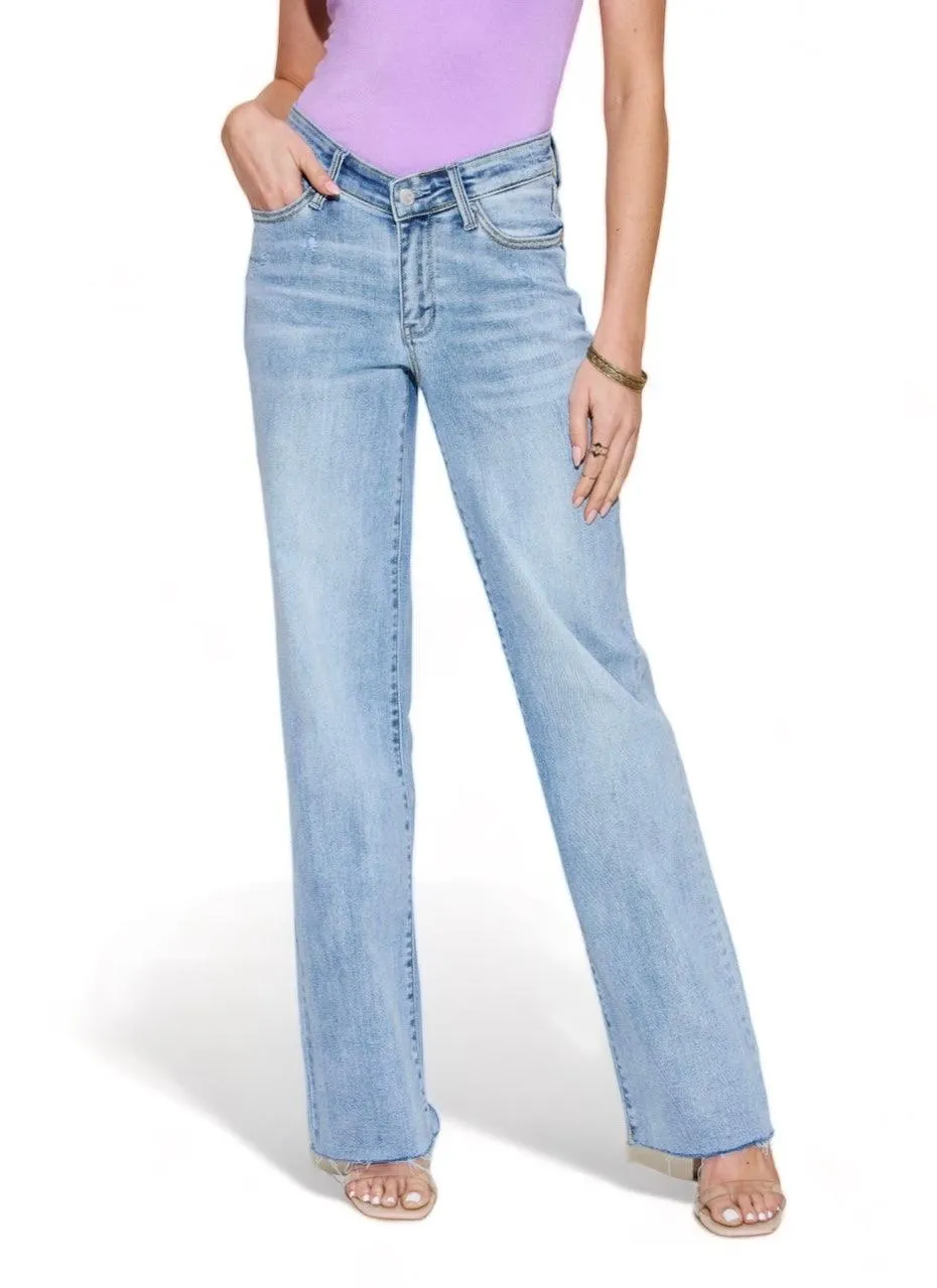 Judy Blue Full Size V Front Waistband Straight Jeans