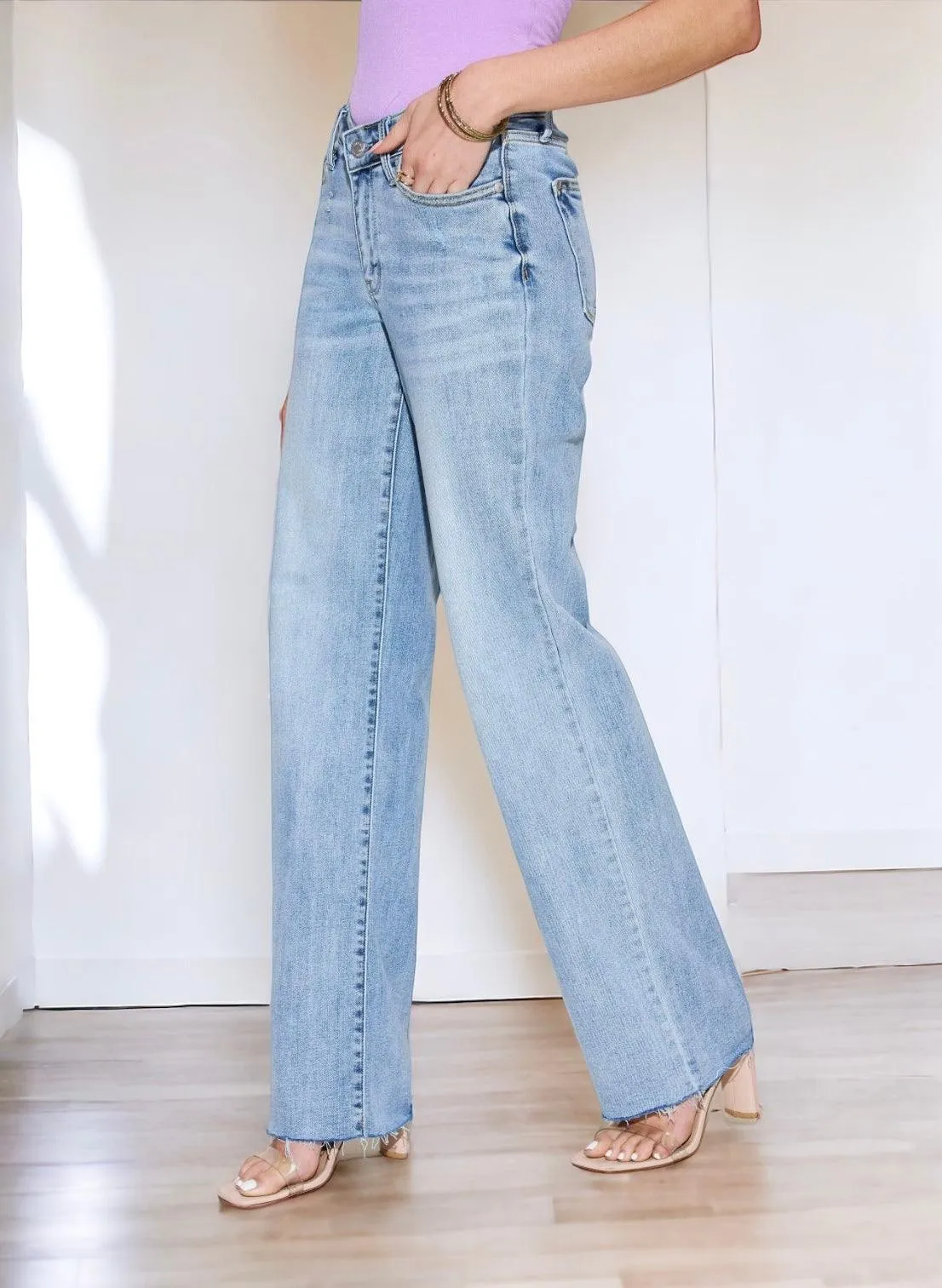 Judy Blue Full Size V Front Waistband Straight Jeans