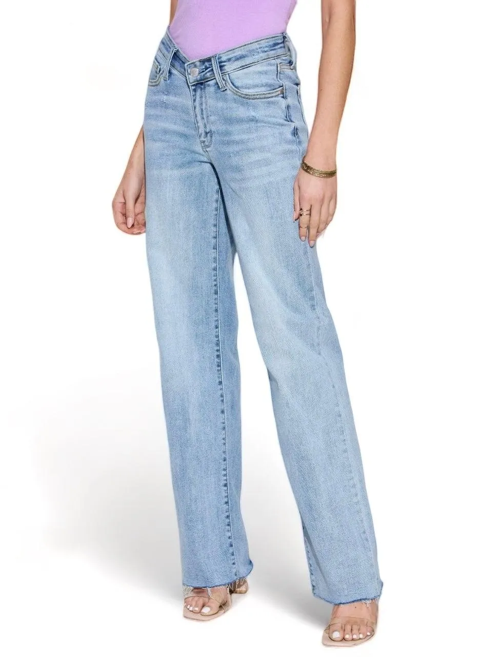 Judy Blue Full Size V Front Waistband Straight Jeans