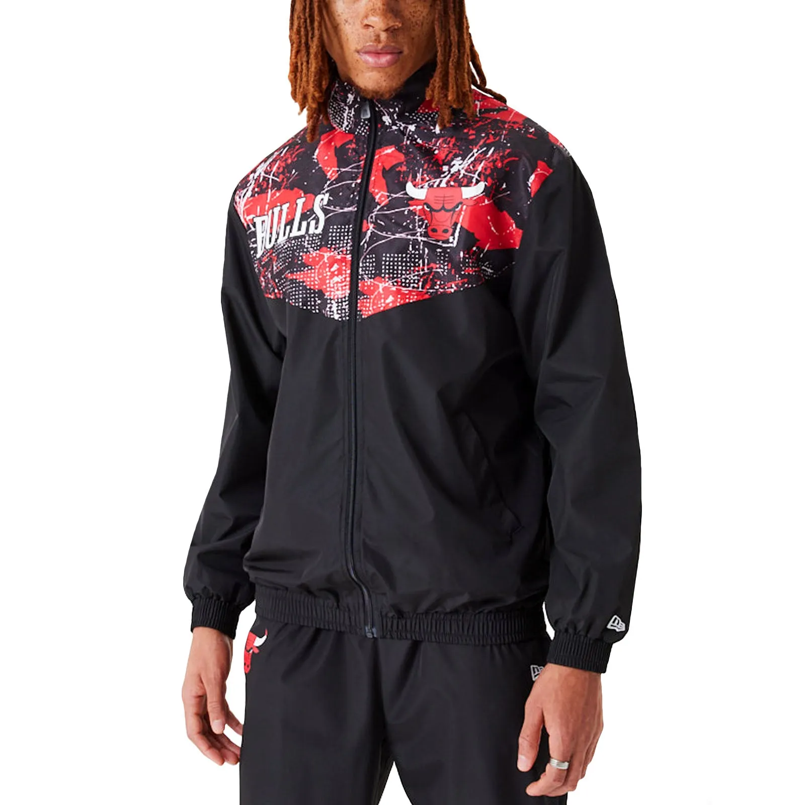 New Era Mens Chicago Bulls All Over Pattern Panel Track Jacket - Black