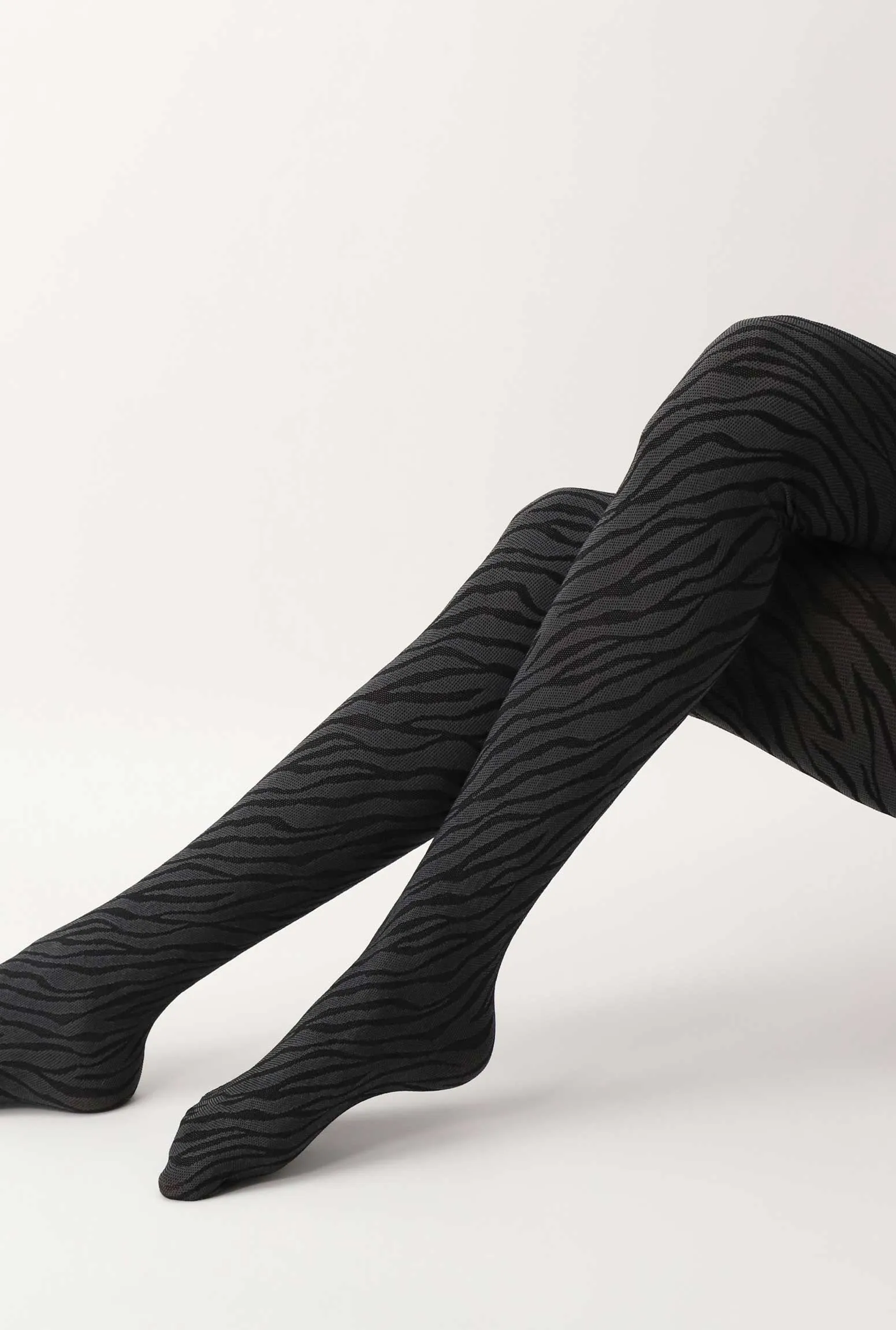 Oroblu Savannah Snake Print Tights